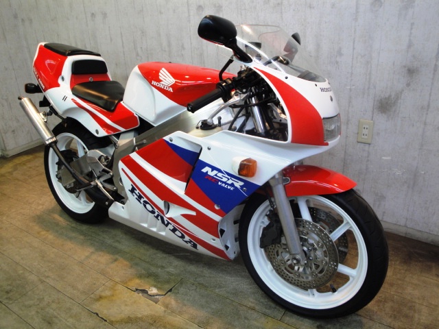 cb1000sfhpe58699e79c9f-036