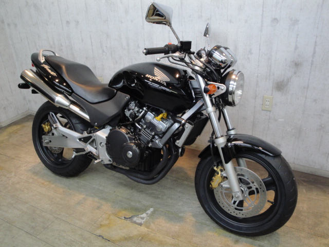 aab-008