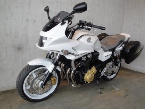 CB1300ST 011