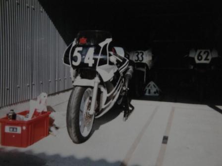 ローン地獄とアリ地獄 ｍｏｔｏｒｃｙｃｌｅ モーターサイクル スリーエス