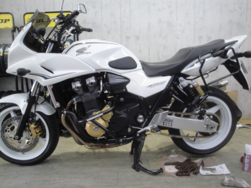 CB1300ST 051